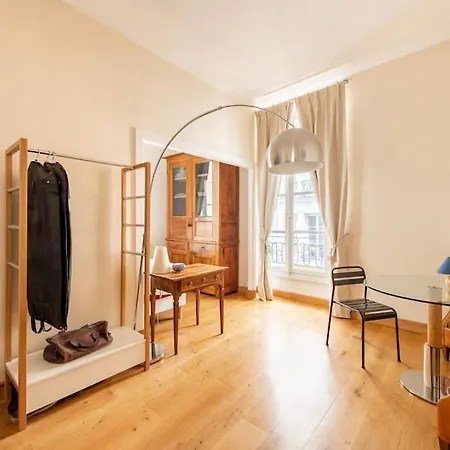 Comete - Cosy Proche Invalides Et Tour Eiffel Apartmán *